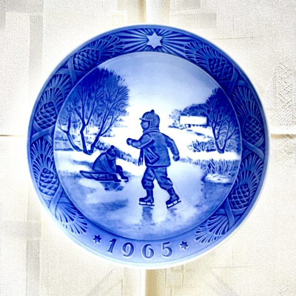 Jultallrik 1965 Royal Copenhagen ?Små skøjteløpere?