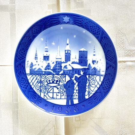 Jultallrik 1988 Royal Copenhagen ?Julenat i København?