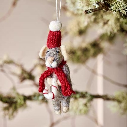 Hänge ?Little? tovad mus